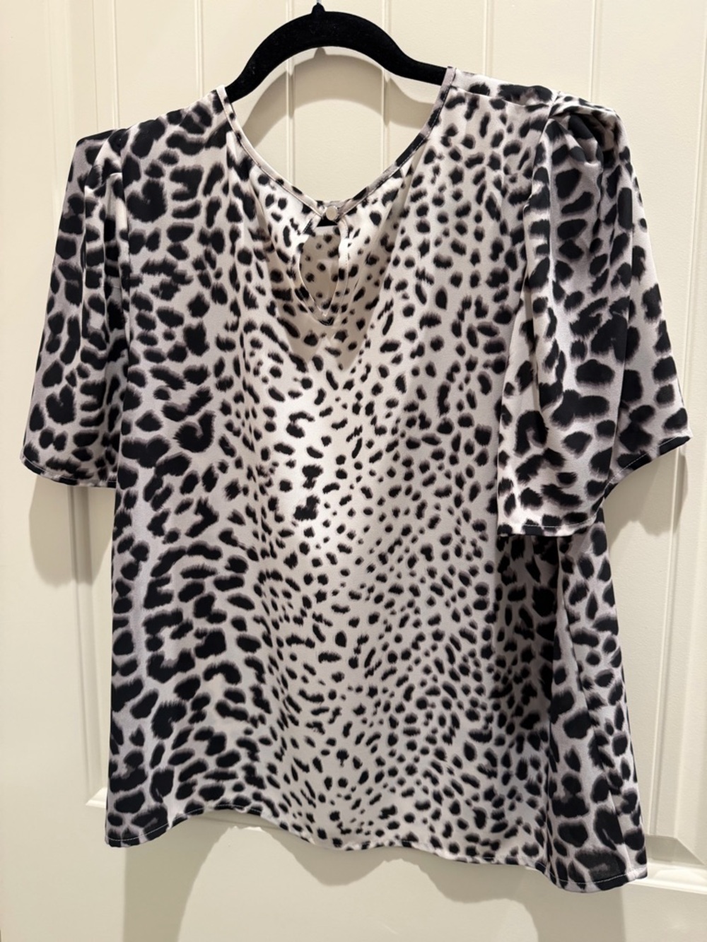 Apt. 9 Black & White Leopard Print Short Sleeve Blouse